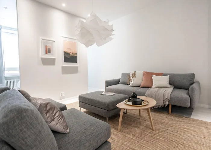 Roost Malminrinne * Helsingfors