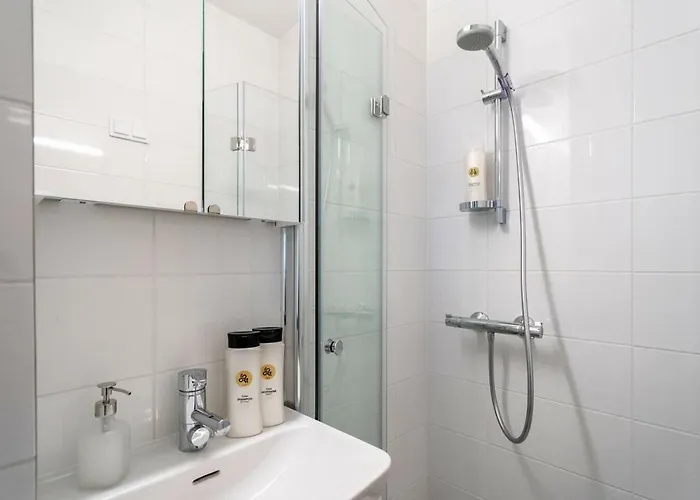 Lägenhet Roost Malminrinne